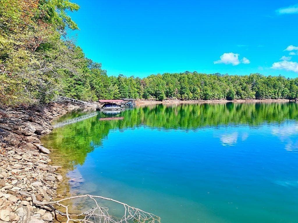 4 bedroom, 3 bathroom, 3,276 sq ft single family residence under contract at 11 Falcon Drive, Blairsville, GA 30512 — photo 8