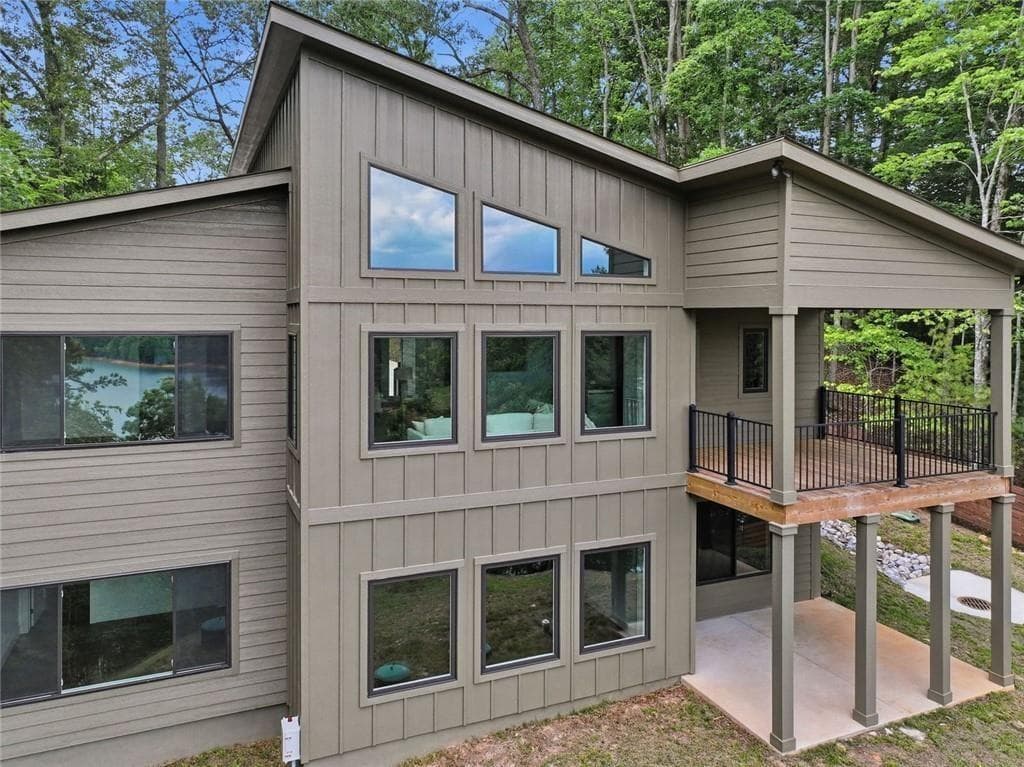4 bedroom, 3 bathroom, 3,276 sq ft single family residence under contract at 11 Falcon Drive, Blairsville, GA 30512 — photo 9