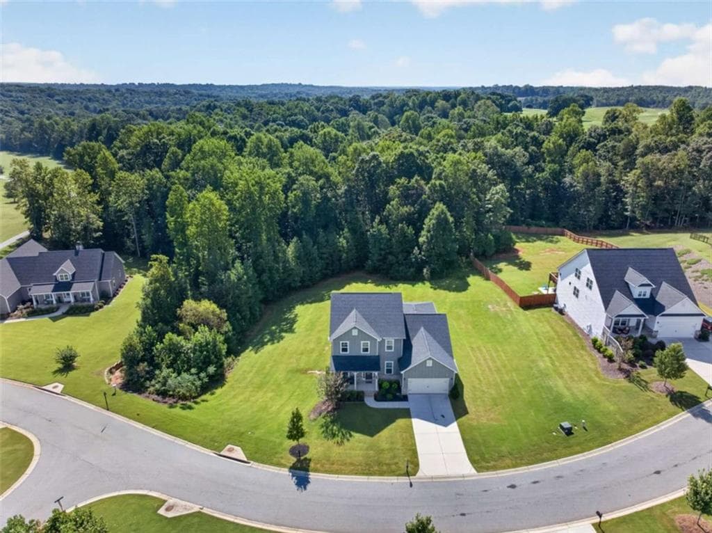 4 bedroom, 4 bathroom, 3,249 sq ft single family residence for sale at 130 Peachwood Lane, Homer, GA 30547 — photo 2
