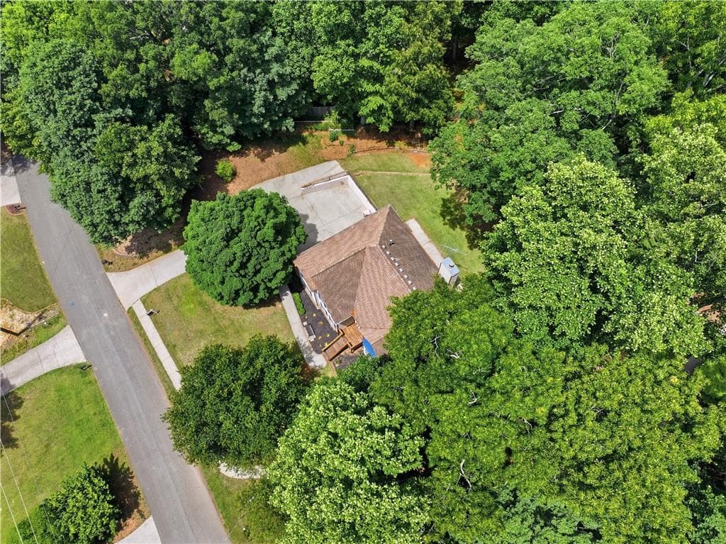 4 bedroom, 3 bathroom, 2,302 sq ft single family residence for sale at 3990 F A A Road, Cumming, GA 30041 — photo 5