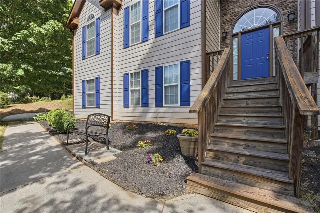 4 bedroom, 3 bathroom, 2,302 sq ft single family residence for sale at 3990 F A A Road, Cumming, GA 30041 — photo 6