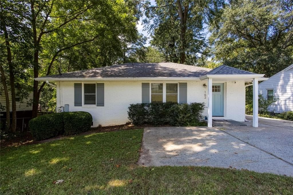 3 bedroom, 2 bathroom, 1,000 sq ft single family residence under contract at 162 Scott Drive, Marietta, GA 30067