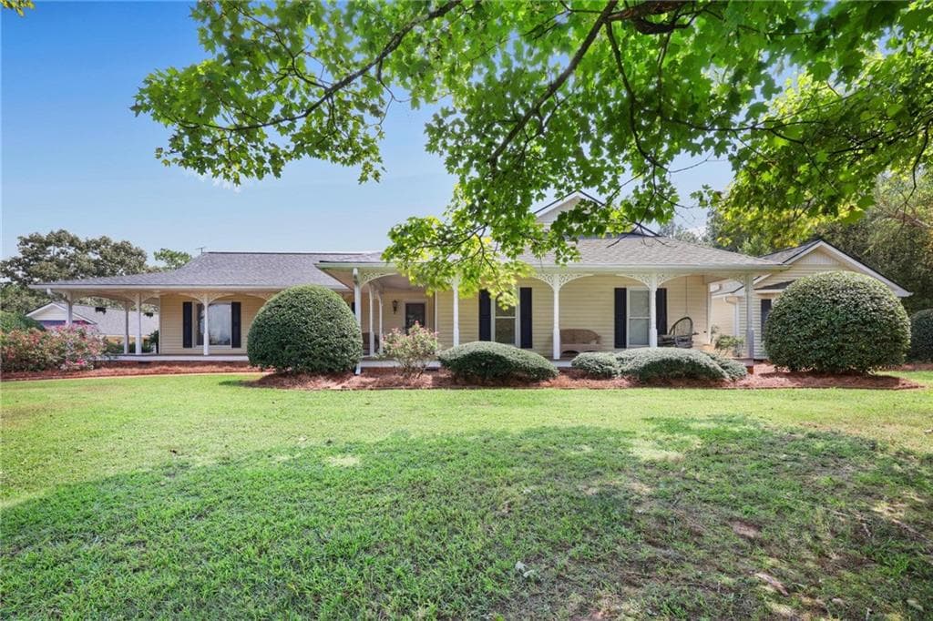 4 bedroom, 4 bathroom, 4,212 sq ft single family residence for sale at 4998 Old Dalton Road, Rome, GA 30165
