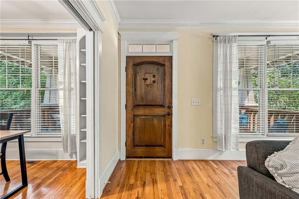 5 bedroom, 3 bathroom, 3,066 sq ft single family residence for sale at 229 Spence Avenue, Atlanta, GA 30317 — photo 3