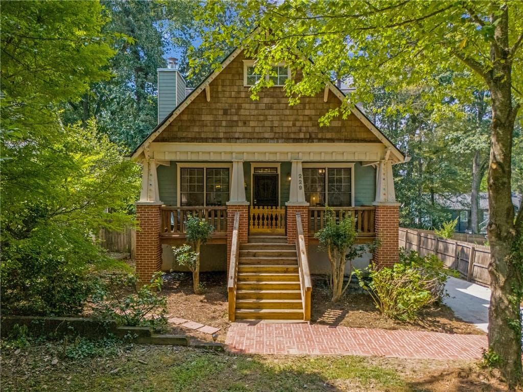 5 bedroom, 3 bathroom, 3,066 sq ft single family residence for sale at 229 Spence Avenue, Atlanta, GA 30317
