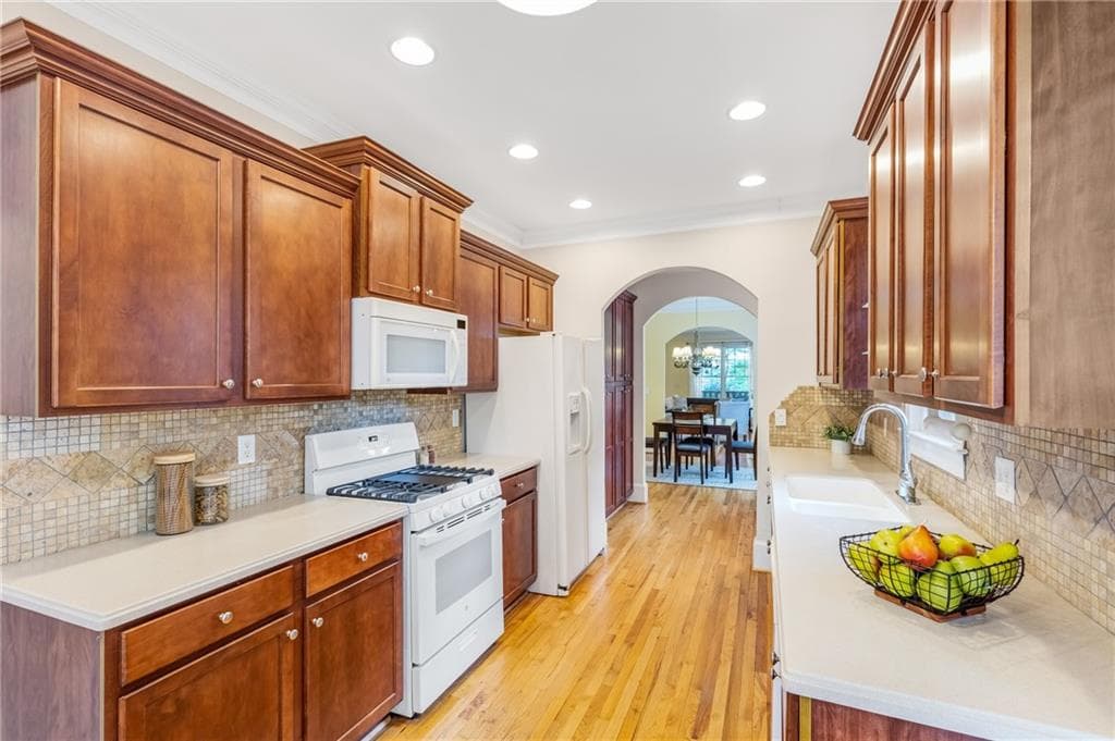 5 bedroom, 3 bathroom, 3,066 sq ft single family residence for sale at 229 Spence Avenue, Atlanta, GA 30317 — photo 10