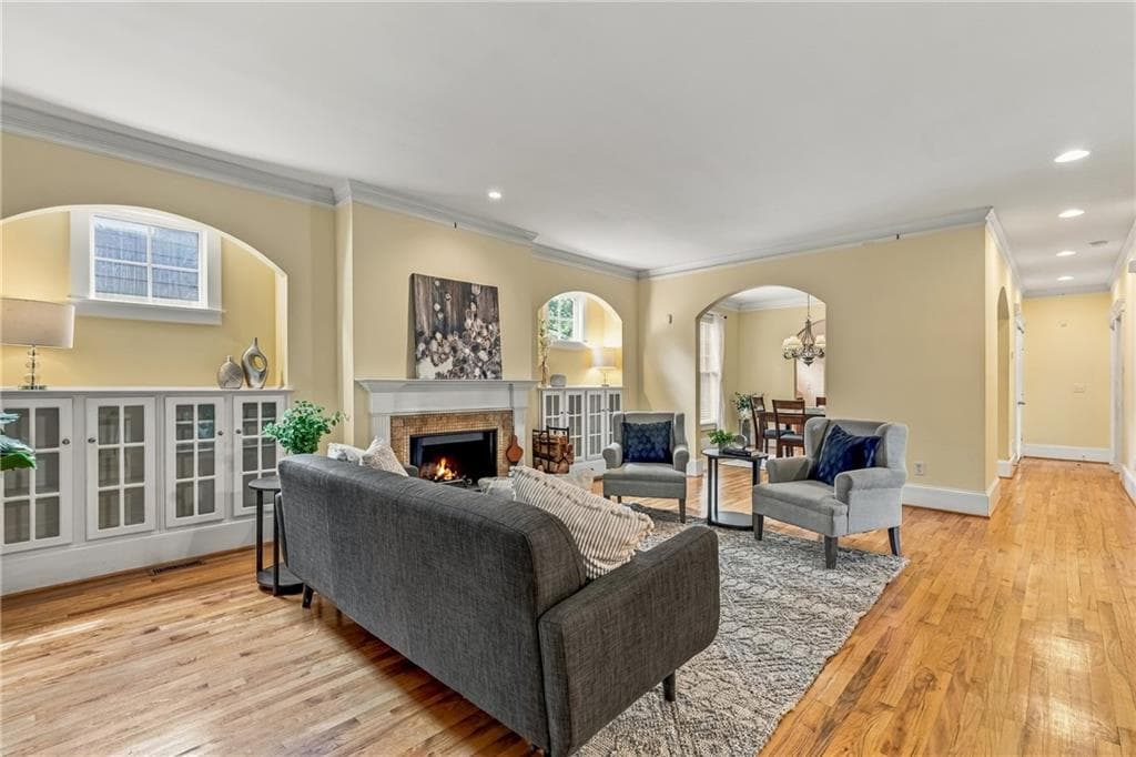 5 bedroom, 3 bathroom, 3,066 sq ft single family residence for sale at 229 Spence Avenue, Atlanta, GA 30317 — photo 4