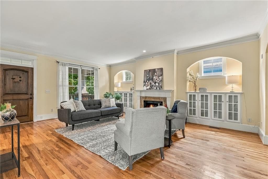 5 bedroom, 3 bathroom, 3,066 sq ft single family residence for sale at 229 Spence Avenue, Atlanta, GA 30317 — photo 6