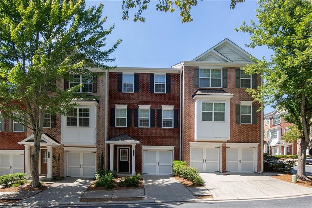 3 bedroom, 4 bathroom, 2,033 sq ft townhouse for rent at 2122 Meadow Peak Road, Duluth, GA 30097 for $1,950 a month — photo 1 of 35