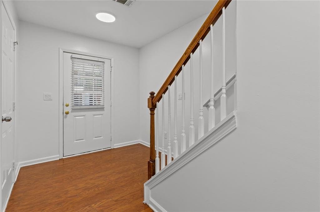 3 bedroom, 4 bathroom, 2,033 sq ft townhouse for rent at 2122 Meadow Peak Road, Duluth, GA 30097 for $1,950 a month — photo 5