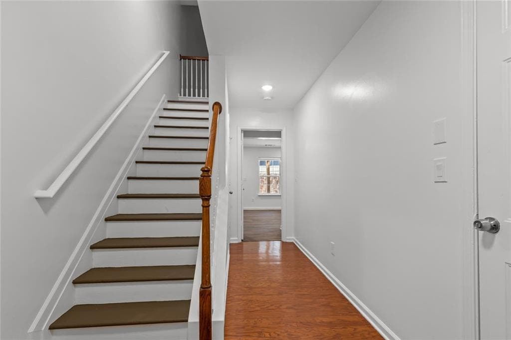 3 bedroom, 4 bathroom, 2,033 sq ft townhouse for rent at 2122 Meadow Peak Road, Duluth, GA 30097 for $1,950 a month — photo 6