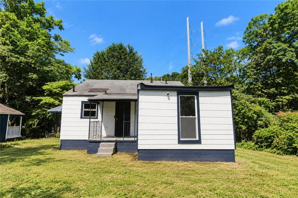 3 bedroom, 1 bathroom, 980 sq ft single family residence for sale at 541 W Lake Avenue, Atlanta, GA 30318 — photo 9