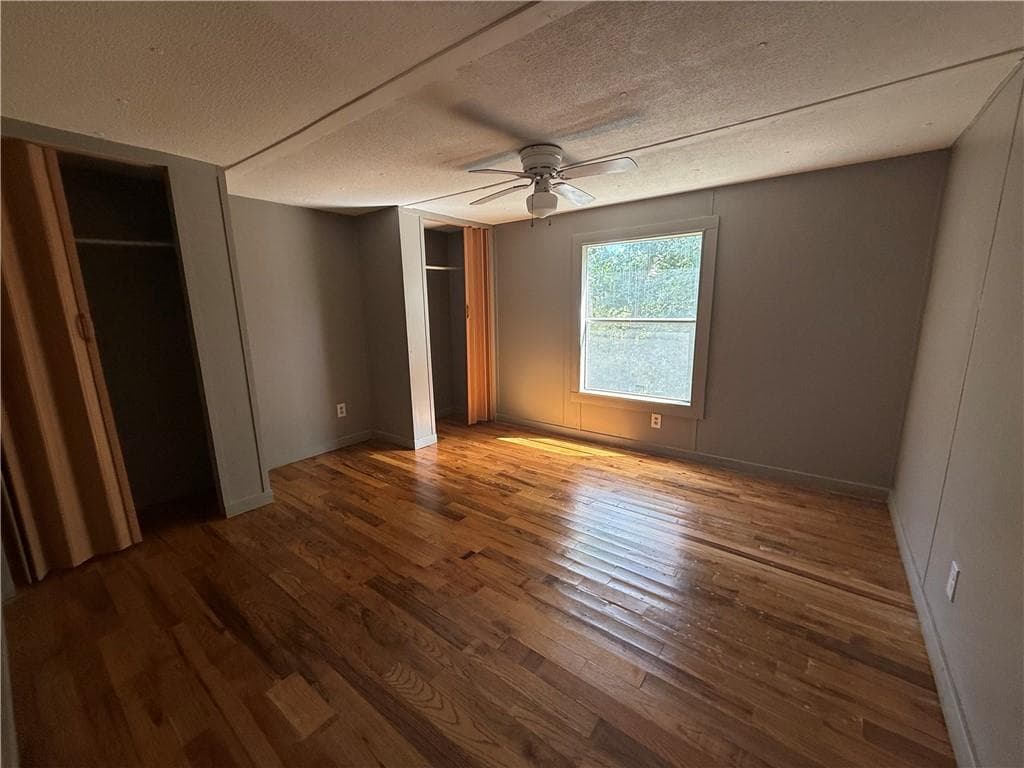 2 bedroom, 2 bathroom single family residence for rent at 260 Friendly Mission Lane, Cornelia, GA 30531 for $1,500 a month — photo 4