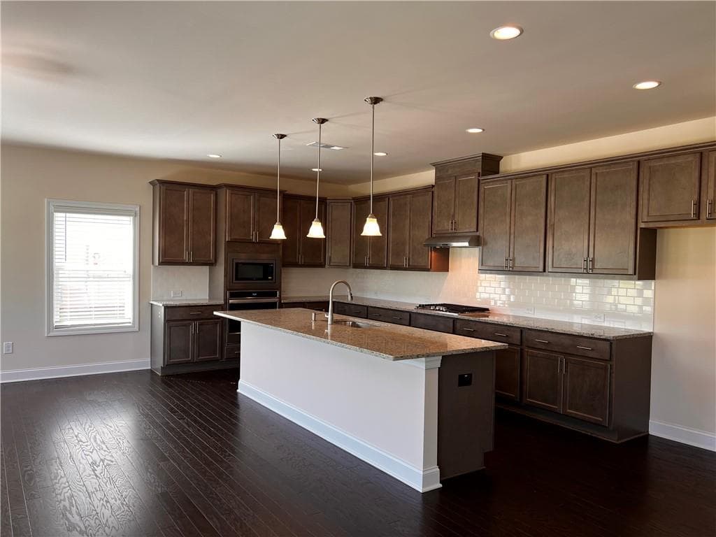 5 bedroom, 4 bathroom, 3,568 sq ft single family residence for rent at 3755 Crestland Lane, Cumming, GA 30028 for $3,450 a month — photo 2