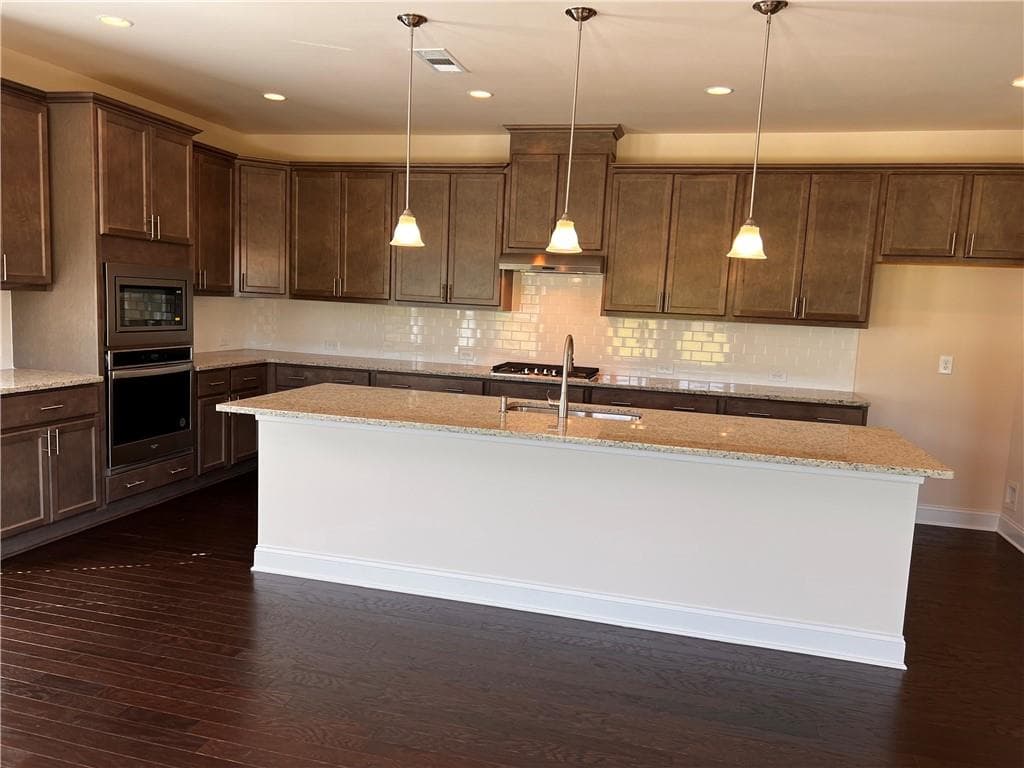 5 bedroom, 4 bathroom, 3,568 sq ft single family residence for rent at 3755 Crestland Lane, Cumming, GA 30028 for $3,450 a month — photo 3
