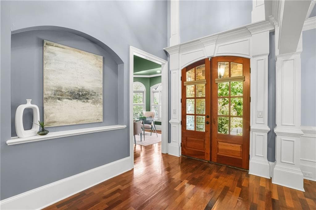 6 bedroom, 6 bathroom, 5,859 sq ft single family residence for sale at 10376 Royal Terrace, Alpharetta, GA 30022 — photo 6