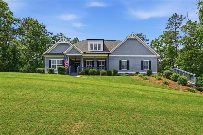 3 bedroom, 3 bathroom, 3,220 sq ft single family residence for sale at 423 Spring Lake Hills, White, GA 30184