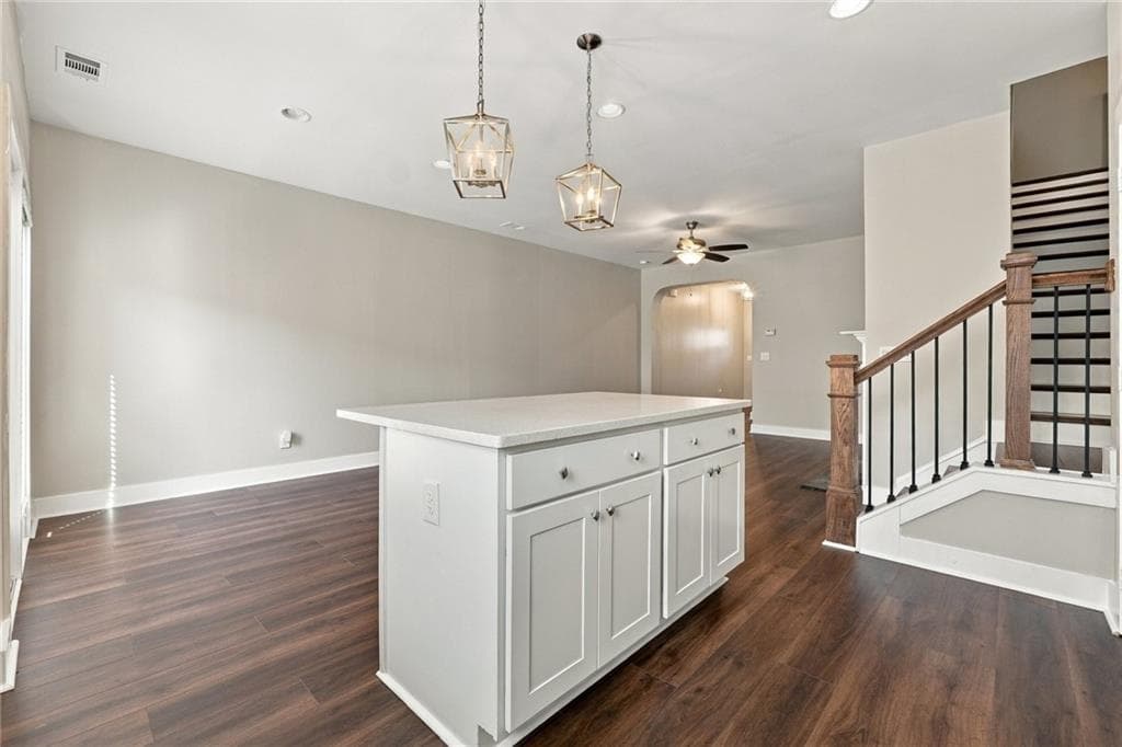 3 bedroom, 3 bathroom, 1,403 sq ft townhouse for sale at 6449 Scudders Drive, Lithonia, GA 30058 — photo 6
