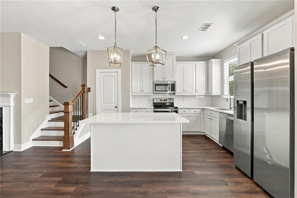 3 bedroom, 3 bathroom, 1,403 sq ft townhouse for sale at 6449 Scudders Drive, Lithonia, GA 30058 — photo 7