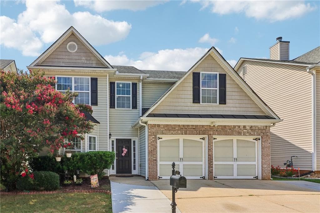 4 bedroom, 3 bathroom, 2,270 sq ft single family residence for sale at 117 Brookvalley Crossing, Dallas, GA 30157 — photo 2