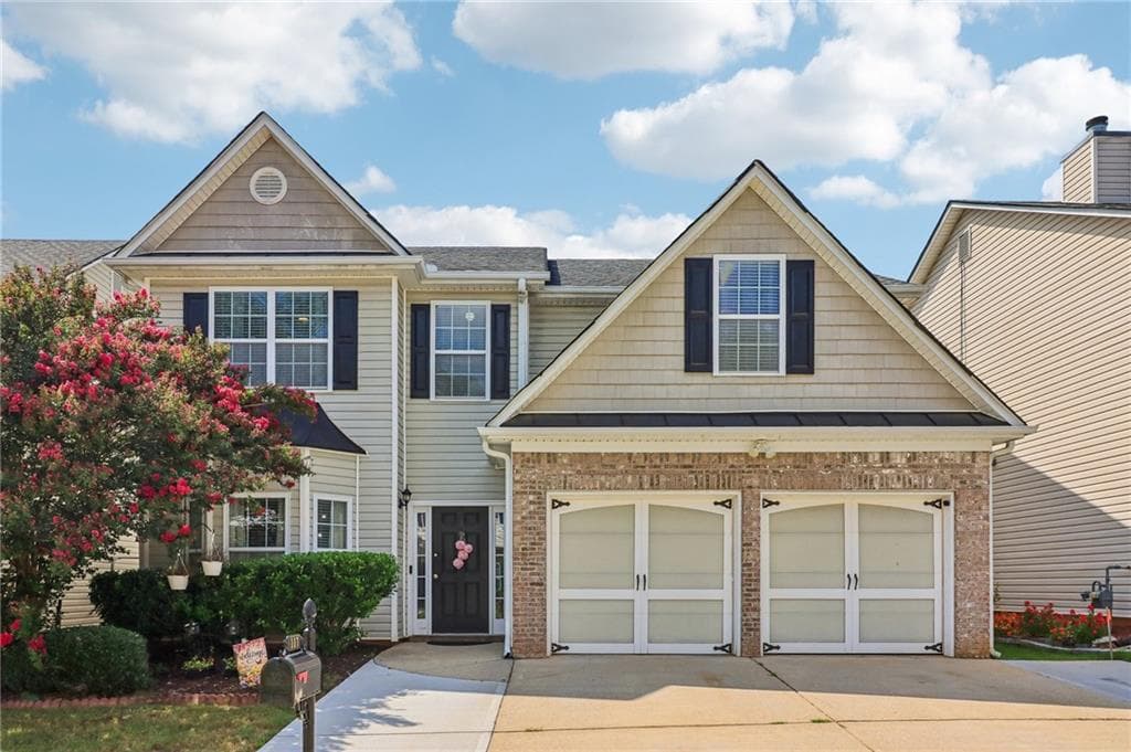 4 bedroom, 3 bathroom, 2,270 sq ft single family residence for sale at 117 Brookvalley Crossing, Dallas, GA 30157