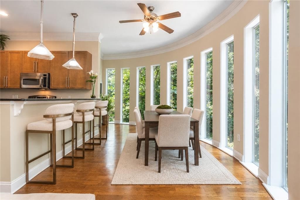 1 bedroom, 1 bathroom, 746 sq ft condominium for sale at 140 Alden Avenue 305, Atlanta, GA 30309 — photo 2
