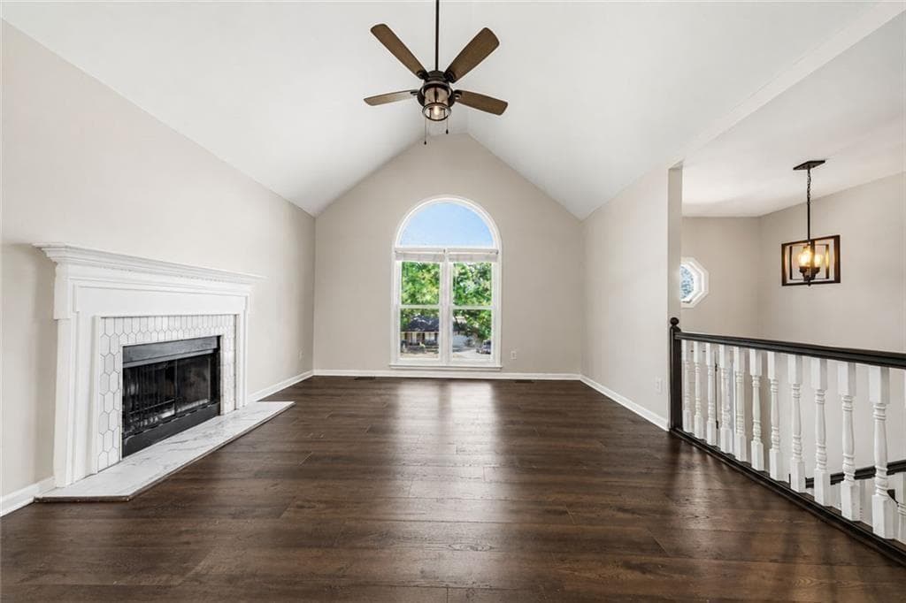 3 bedroom, 3 bathroom, 1,848 sq ft single family residence for sale at 13 Stonecreek Drive, Cartersville, GA 30120 — photo 3