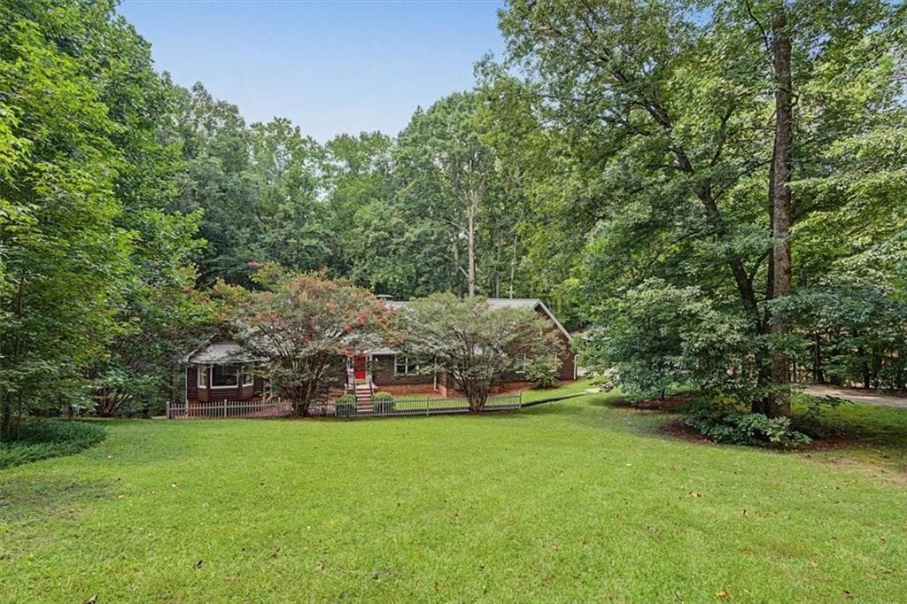 5 bedroom, 6 bathroom, 6,863 sq ft single family residence for sale at 1244 Timberland Drive, Marietta, GA 30067 — photo 7