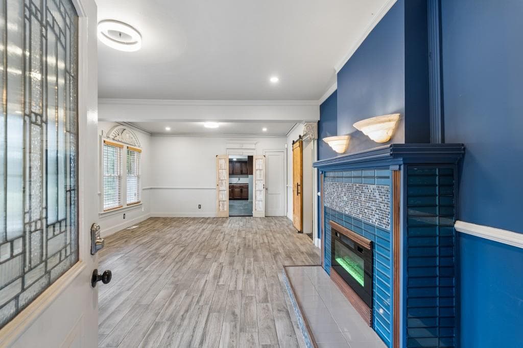 3 bedroom, 2 bathroom, 2,251 sq ft single family residence for sale at 2910 Old Jonesboro Road, Atlanta, GA 30315 — photo 4