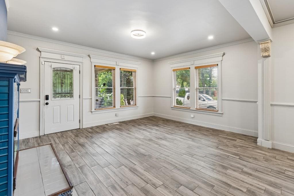 3 bedroom, 2 bathroom, 2,251 sq ft single family residence for sale at 2910 Old Jonesboro Road, Atlanta, GA 30315 — photo 8