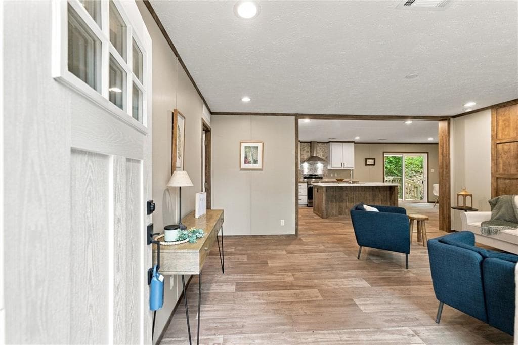 4 bedroom, 2 bathroom, 1,568 sq ft single family residence for sale at 277 Eden Woods, Clarkesville, GA 30523 — photo 2
