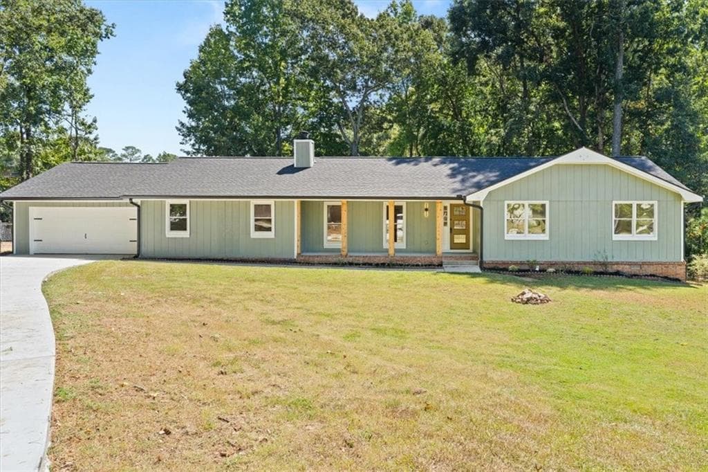 4 bedroom, 3 bathroom, 2,064 sq ft single family residence for sale at 2177 E Chester Circle, Conyers, GA 30013