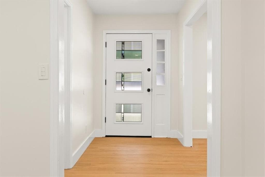 4 bedroom, 3 bathroom, 2,064 sq ft single family residence for sale at 2177 E Chester Circle, Conyers, GA 30013 — photo 5