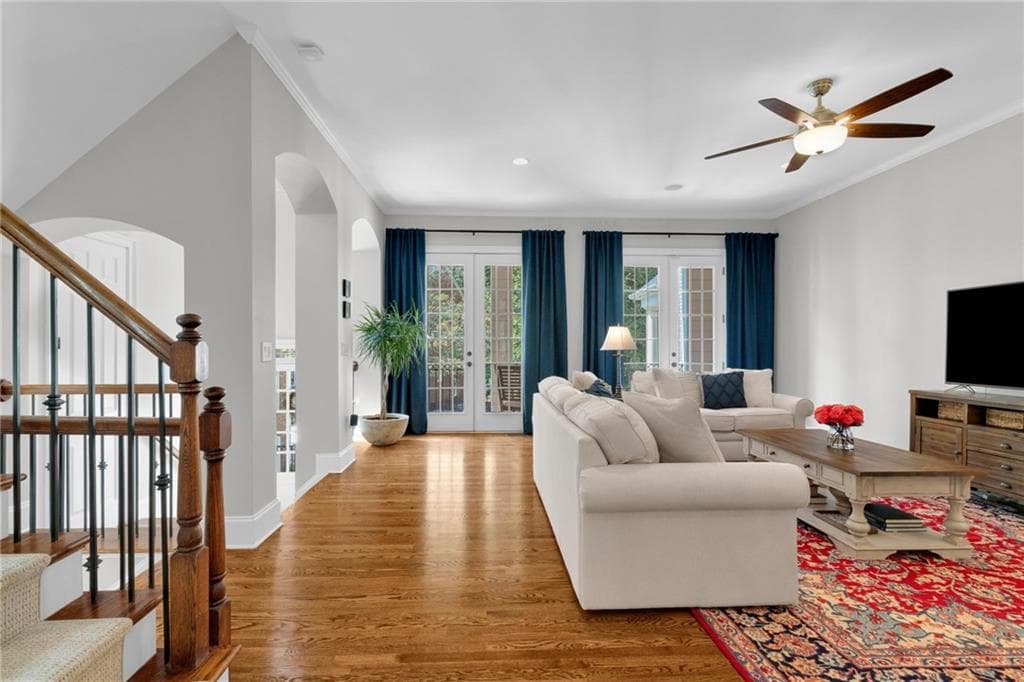 3 bedroom, 4 bathroom, 3,400 sq ft townhouse under contract at 5935 Reddington Way, Sandy Springs, GA 30328 — photo 6