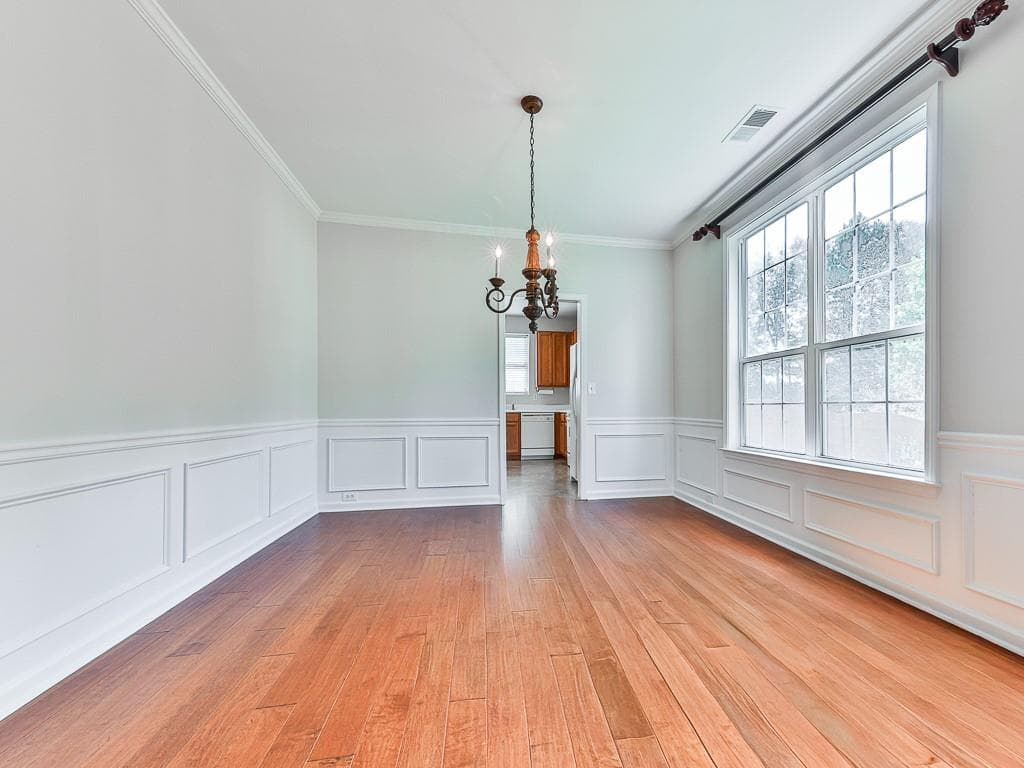 4 bedroom, 3 bathroom, 2,321 sq ft single family residence for sale at 9835 Lakefall Court, Villa Rica, GA 30180 — photo 8