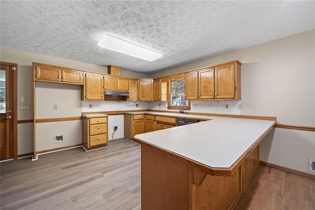 3 bedroom, 2 bathroom, 1,731 sq ft single family residence under contract at 3102 Skyland Drive, Snellville, GA 30078 — photo 8