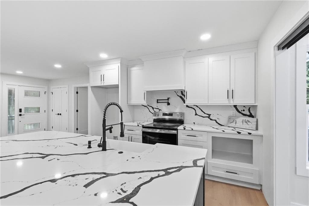 5 bedroom, 6 bathroom, 3,328 sq ft single family residence for sale at 1447 Skyhaven Road, Atlanta, GA 30316 — photo 8