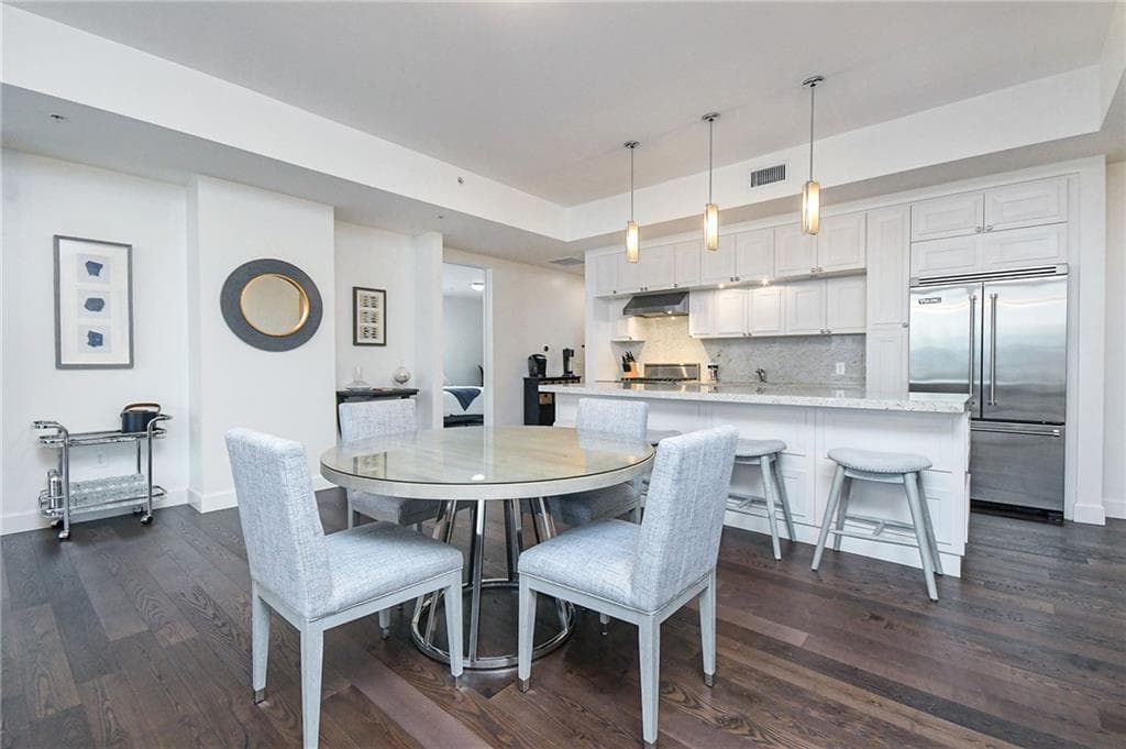 3 bedroom, 3 bathroom, 1,888 sq ft condominium for rent at 1820 Peachtree Street 1102, Atlanta, GA 30309 for $5,200 a month — photo 10