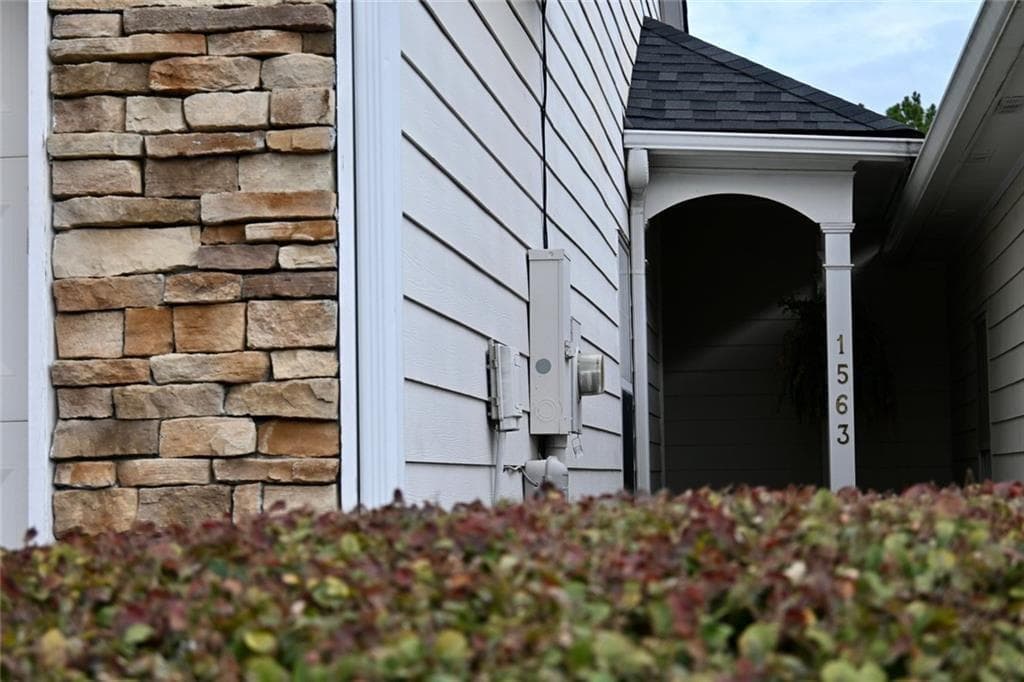 3 bedroom, 2 bathroom, 1,424 sq ft townhouse for rent at 1563 Rachels Ridge, Kennesaw, GA 30152 for $2,100 a month — photo 1 of 27
