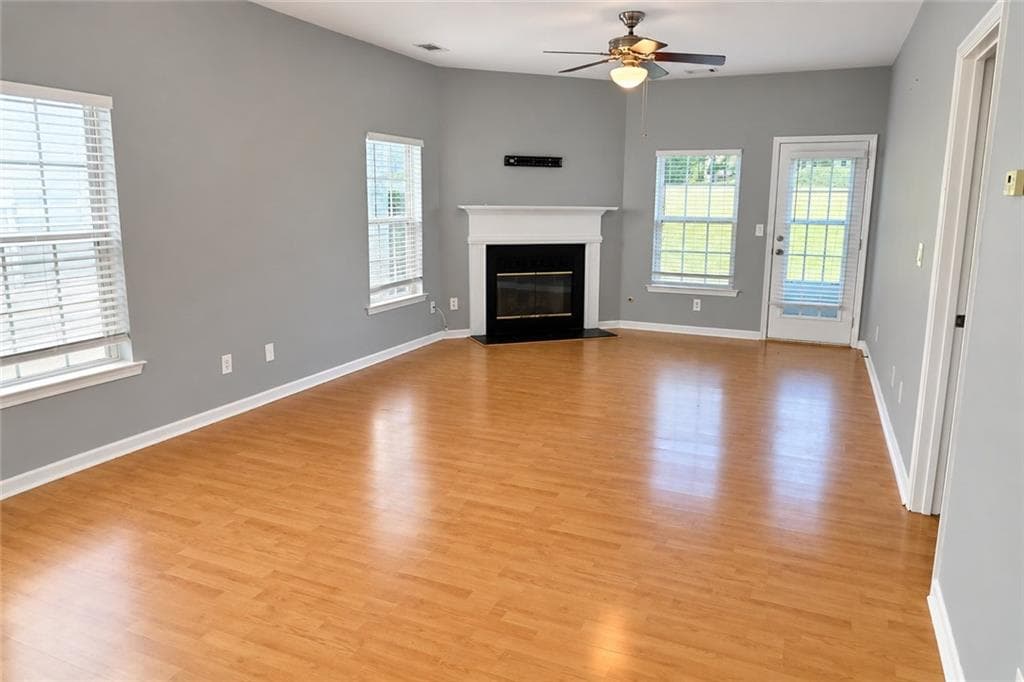 3 bedroom, 2 bathroom, 1,424 sq ft townhouse for rent at 1563 Rachels Ridge, Kennesaw, GA 30152 for $2,100 a month — photo 2