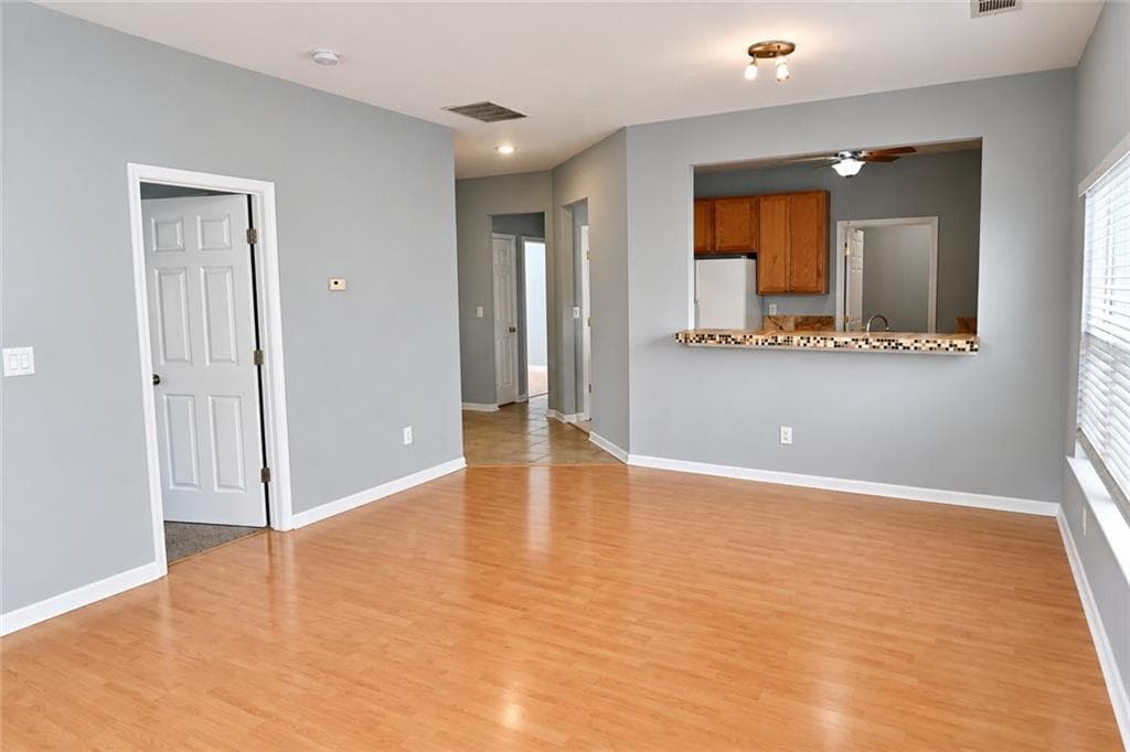 3 bedroom, 2 bathroom, 1,424 sq ft townhouse for rent at 1563 Rachels Ridge, Kennesaw, GA 30152 for $2,100 a month — photo 3