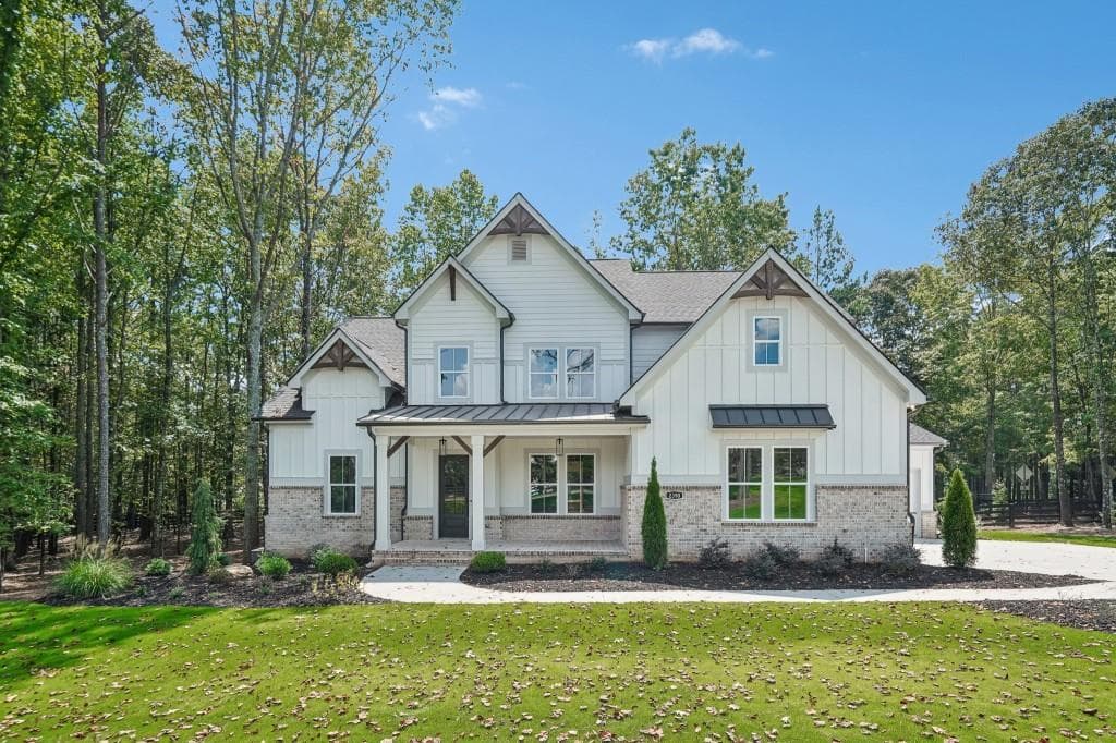 5 bedroom, 5 bathroom, 3,712 sq ft single family residence for sale at 2390 Glade Overlook, Cumming, GA 30041