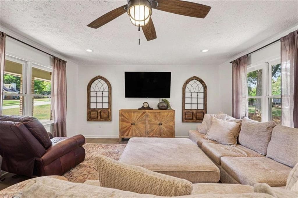 3 bedroom, 2 bathroom, 1,577 sq ft single family residence for sale at 622 S Georgia Avenue, Bremen, GA 30110 — photo 8