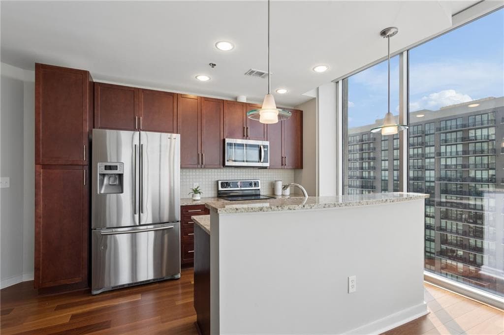 2 bedroom, 2 bathroom, 1,148 sq ft condominium for sale at 855 Peachtree Street 2803, Atlanta, GA 30308 — photo 8