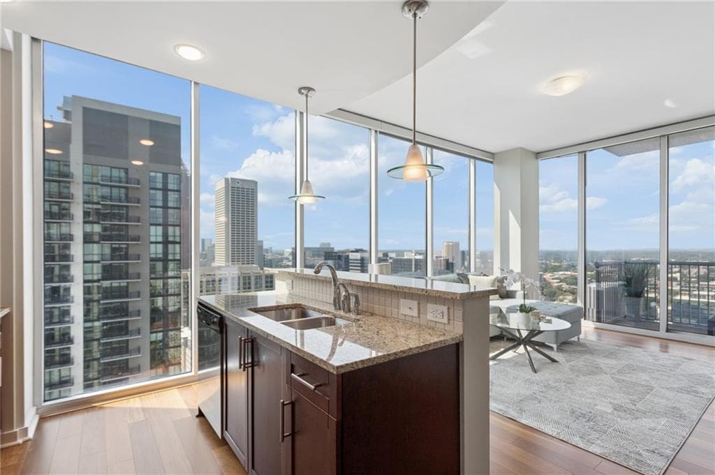 2 bedroom, 2 bathroom, 1,148 sq ft condominium for sale at 855 Peachtree Street 2803, Atlanta, GA 30308 — photo 10