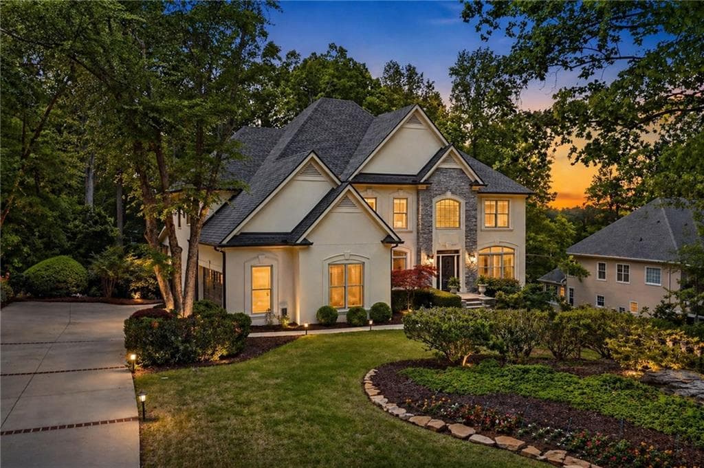 7 bedroom, 4 bathroom, 6,010 sq ft single family residence for sale at 630 Danas Ridge Drive, Roswell, GA 30075