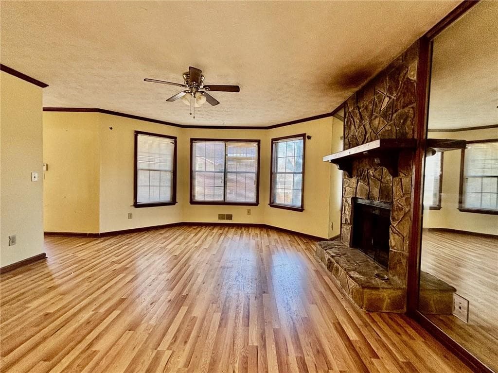 3 bedroom, 3 bathroom, 1,592 sq ft single family residence for sale at 5615 Pennybrook Court, Stone Mountain, GA 30087 — photo 4
