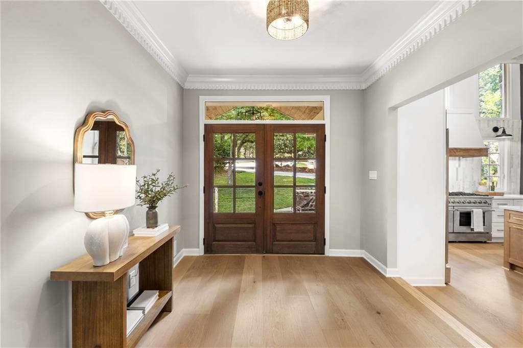 5 bedroom, 4 bathroom, 4,311 sq ft single family residence under contract at 35 Green Chase Court, Roswell, GA 30075 — photo 6
