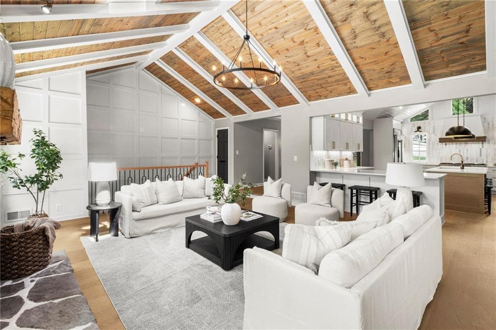 5 bedroom, 4 bathroom, 4,311 sq ft single family residence under contract at 35 Green Chase Court, Roswell, GA 30075 — photo 10