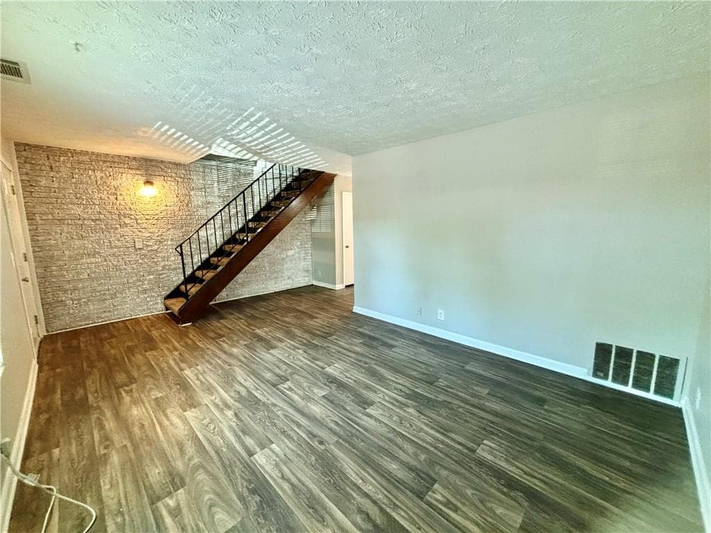2 bedroom, 2 bathroom, 900 sq ft townhouse for rent at 3198 Washington Road 4, Atlanta, GA 30344 for $1,500 a month — photo 2